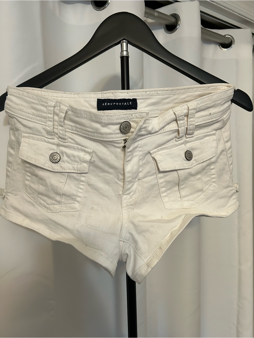 Aeropostale Cream/White Women's Denim Short Shorts with Front Flap Pockets